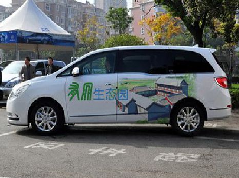 礼泉户外车贴喷绘如何保持效果?